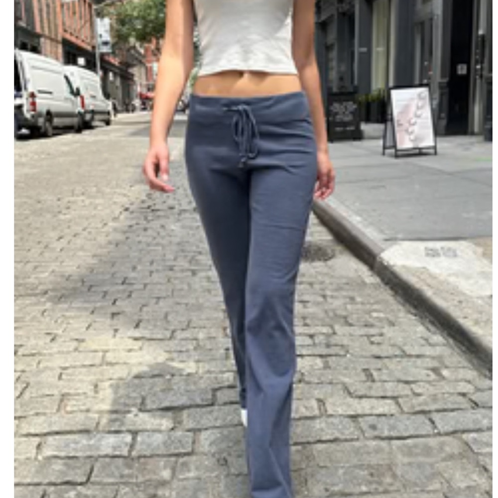 Brandy Melville - Hillary yoga pants